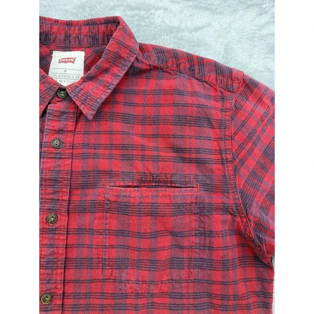 Levis Mens Size Medium Button Up Plaid Cotton Polyester Red Camisa Short Sleeve